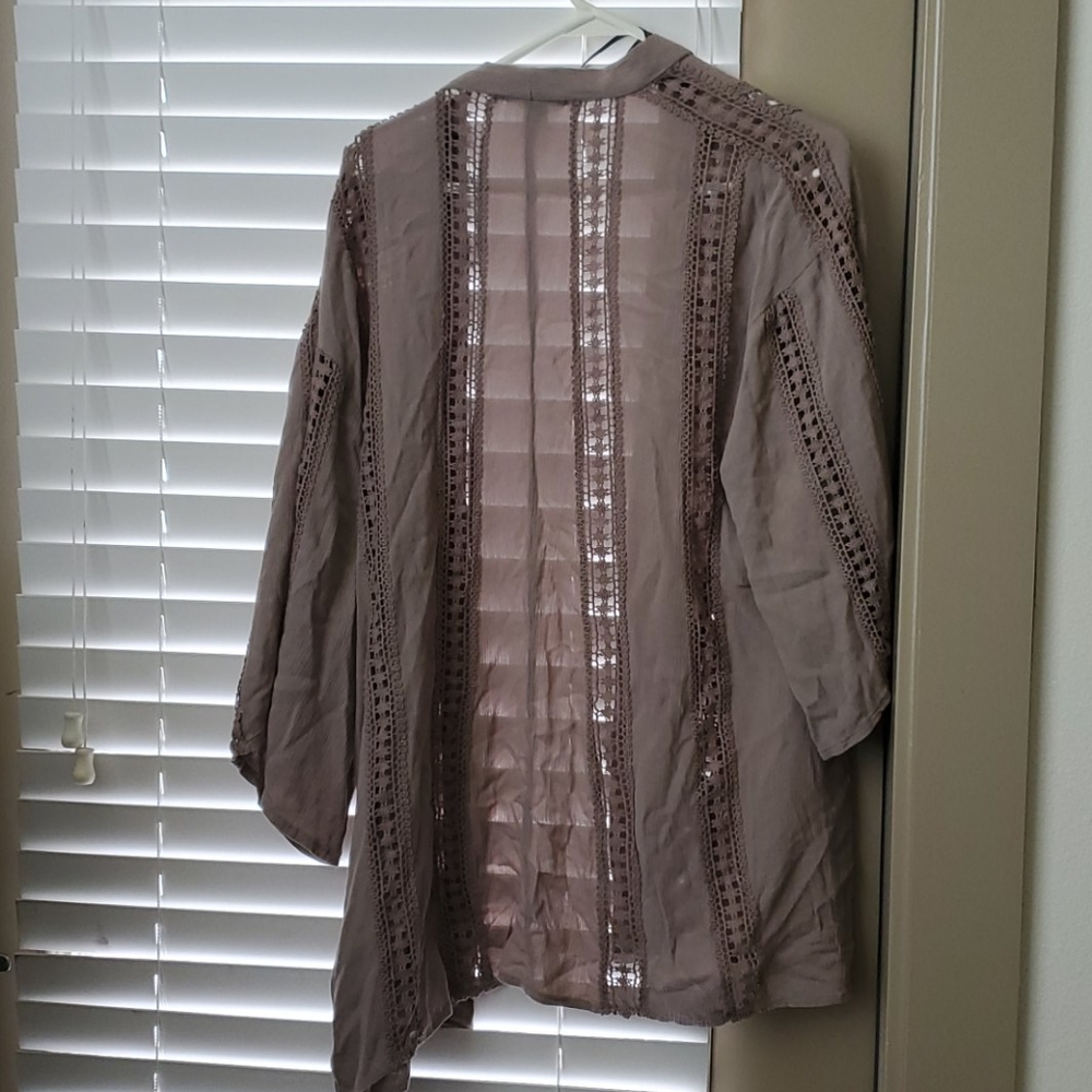 Kami - Picture 2 of 2